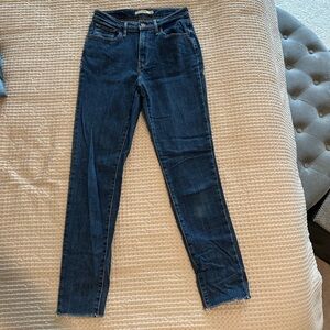 Levi’s 721 high rise skinny jeans - size 27
